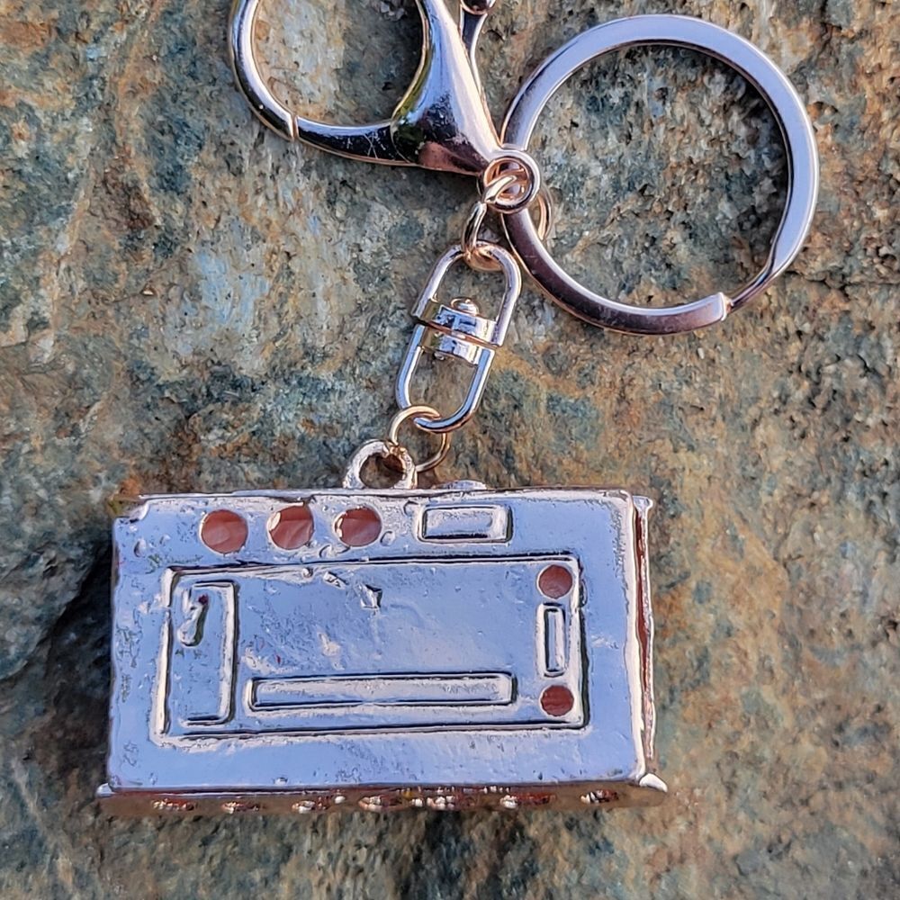 Crystal Camera Keychain - Picture 4 of 6